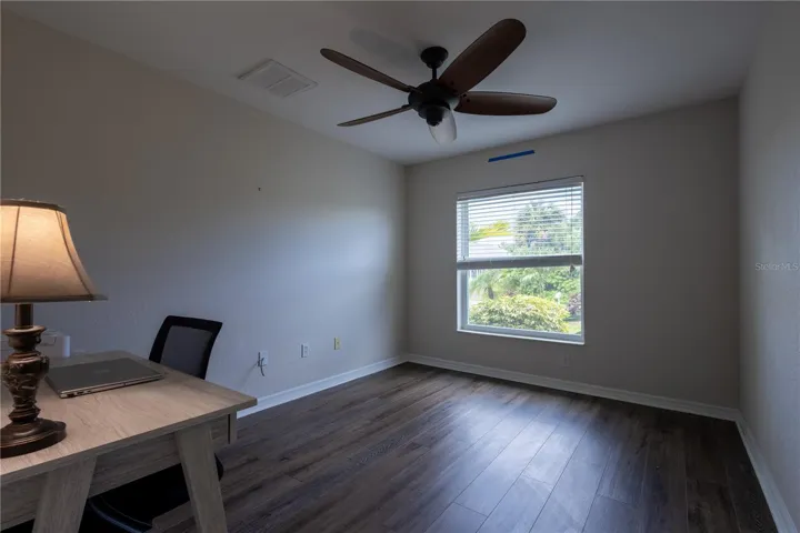 OFFICE/DEN