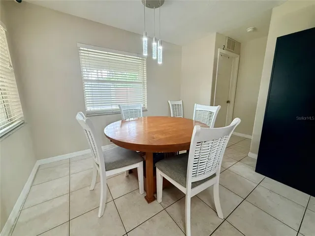 Breakfast nook