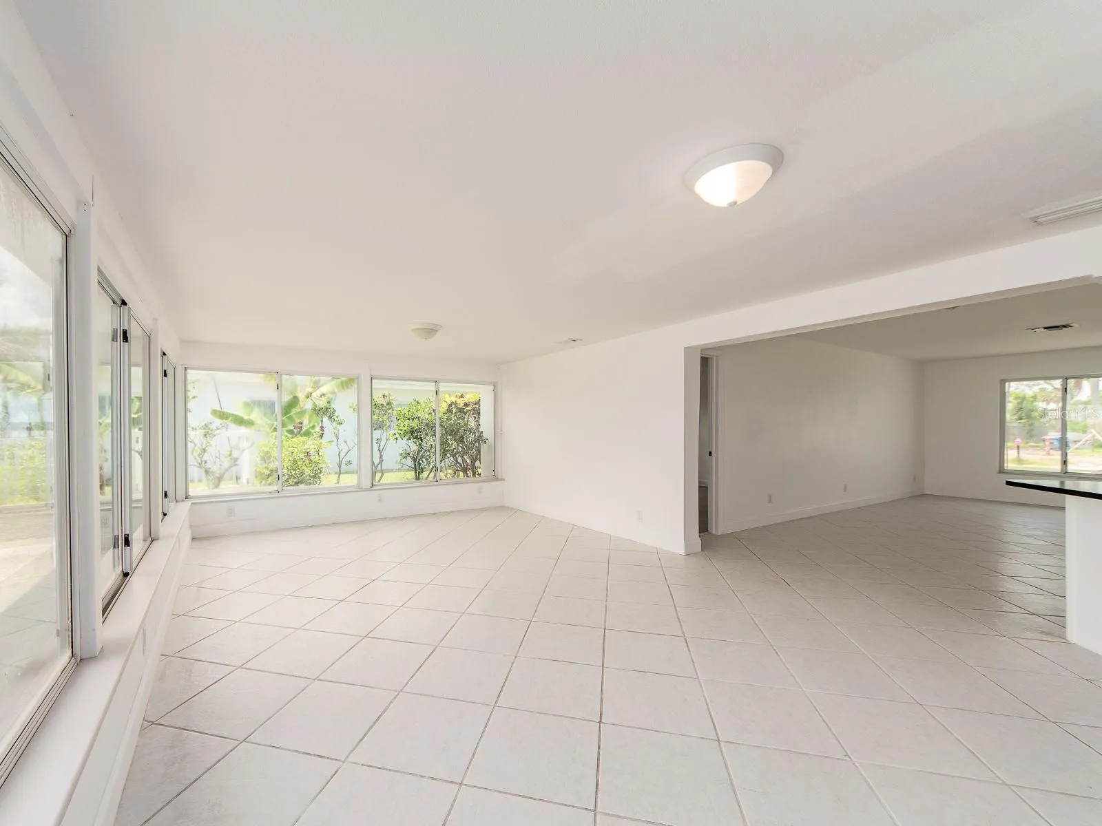 Large spacious family room