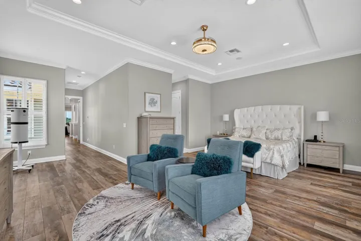 Primary suite.