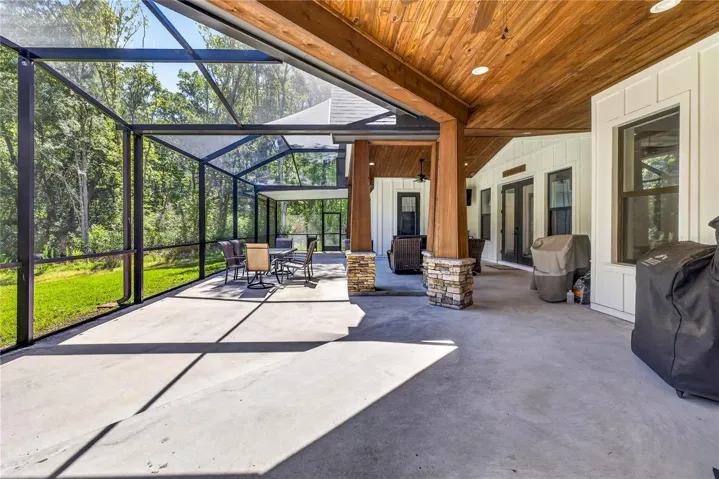 Large Screened Patio