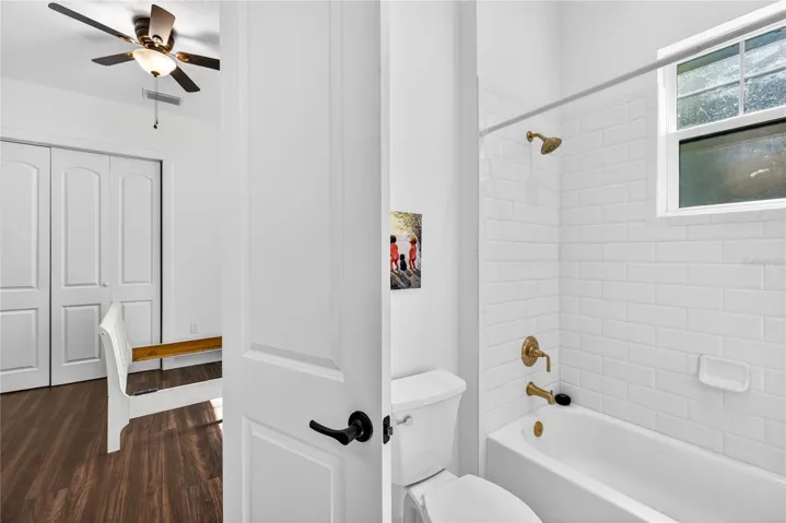 Jack and Jill Bath