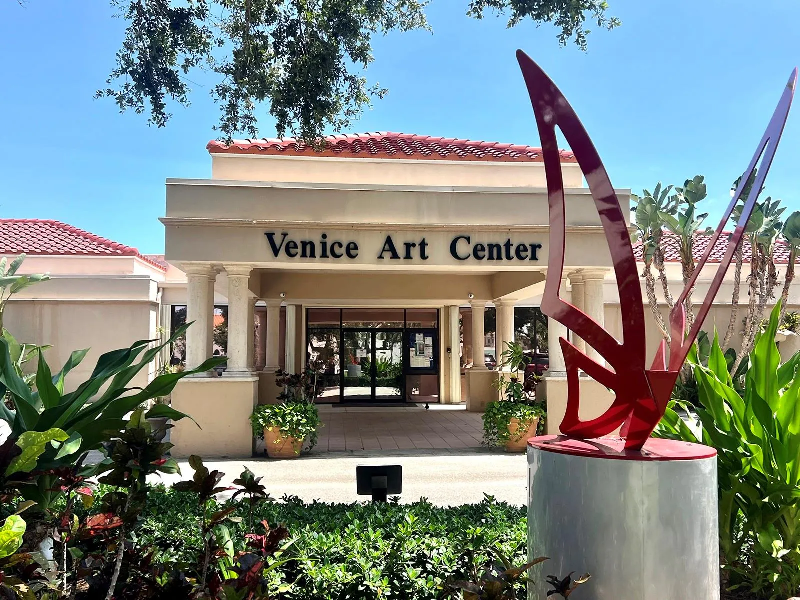 VENICE ART CENTER: public events &amp; art classes, art for sale, and a delicious cafe