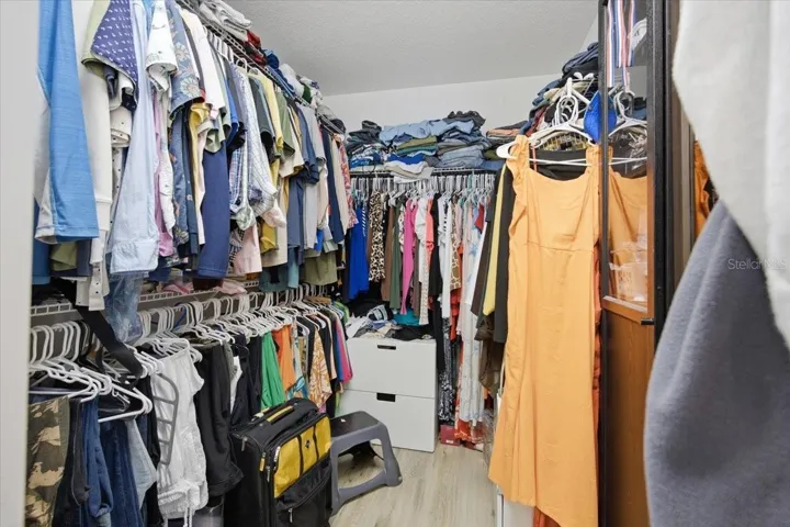 Walk-in Closet
