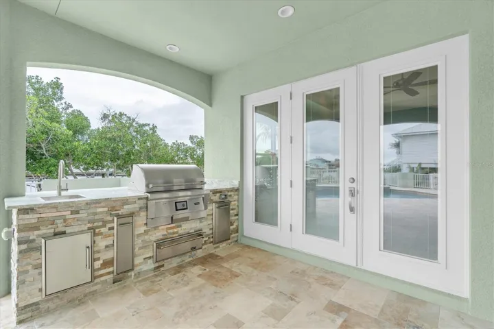 Outdoor kitchen