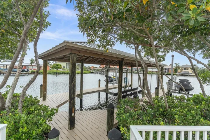 Dock