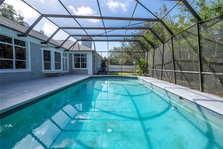 pool without screen