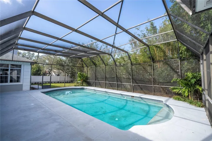 pool without screen
