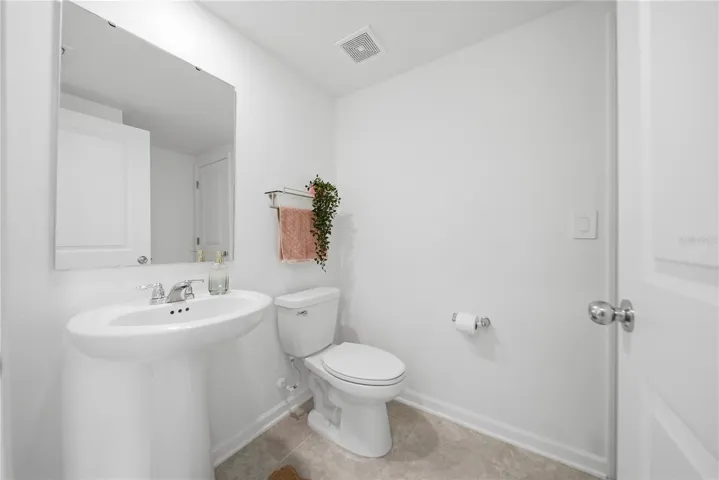 Half bath for your guest!