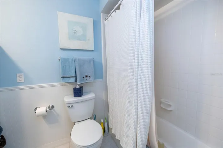 2nd Bathroom