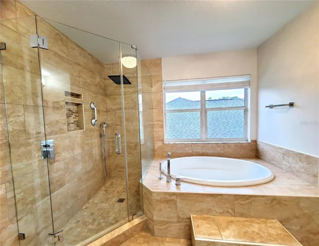SHOWER & TUB