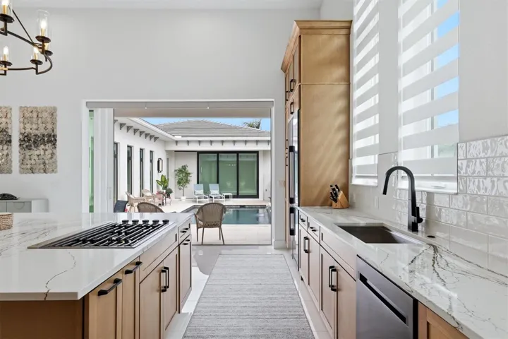 Kitchen to Pool