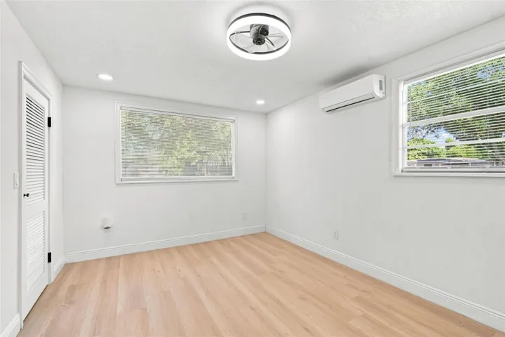 Master Suite 1