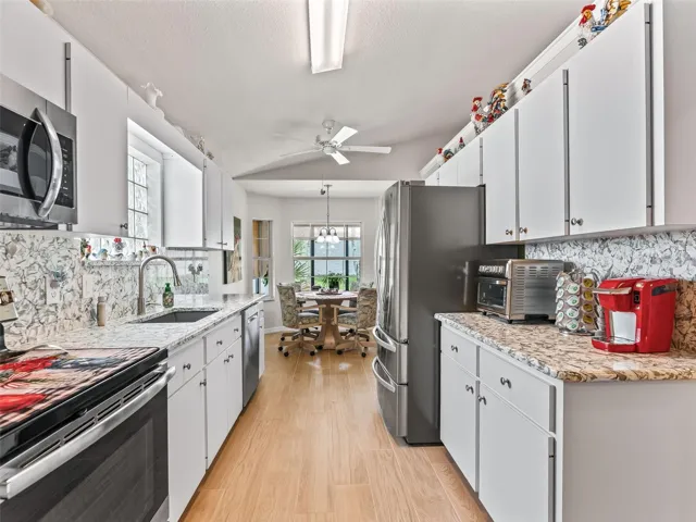 Plenty of Counter & Cabinet Space