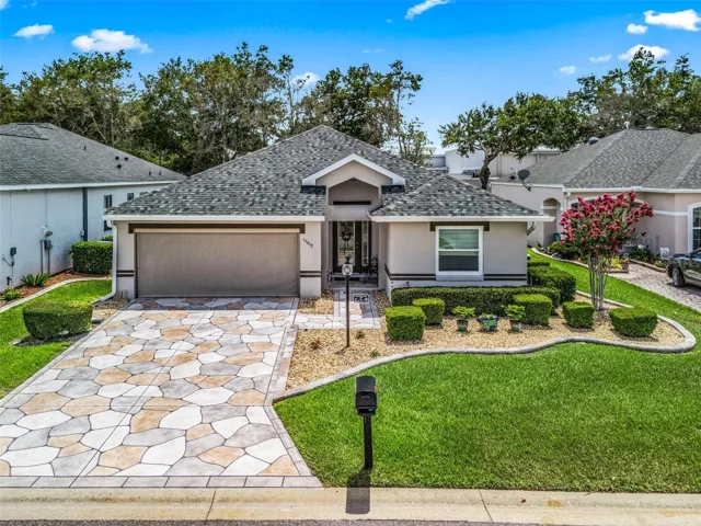3/2 Pebble Beach Villa w/2 Car Garage