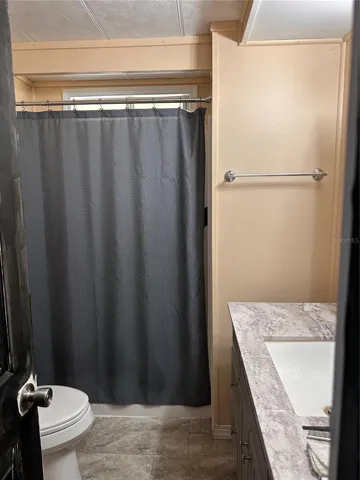 2nd Bathroom