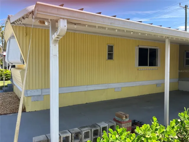 Covered Car port