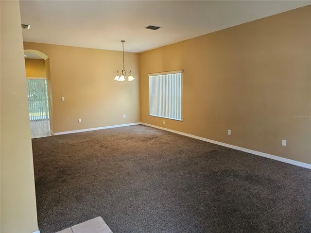 LIVING / DINING