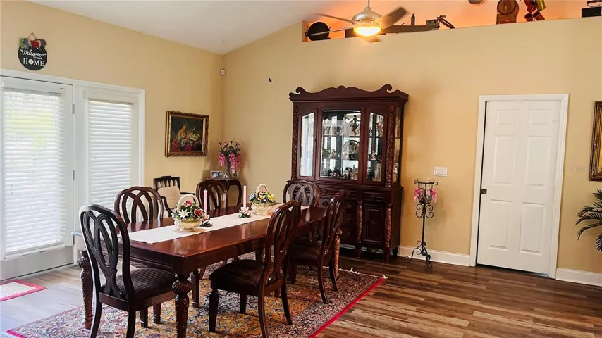 DINING ROOM AREA