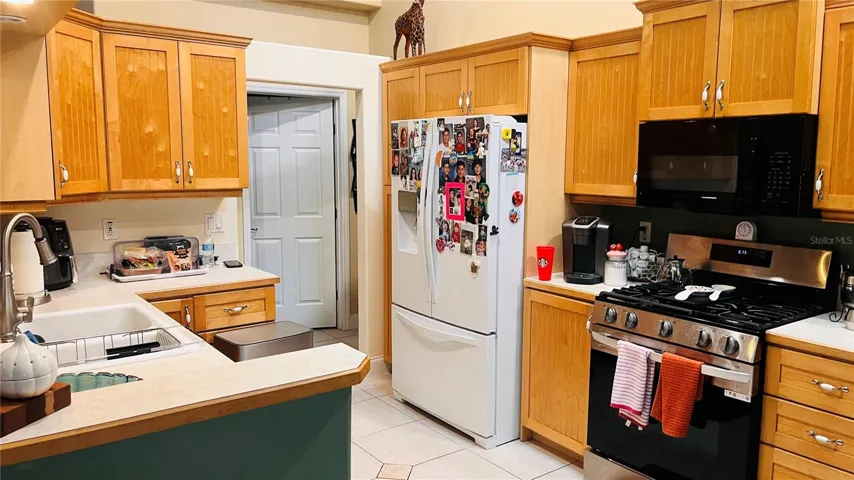 KITCHEN SPACE