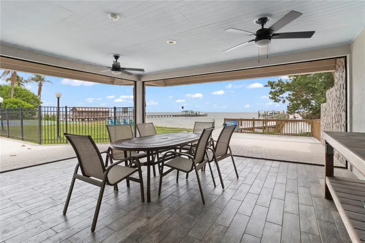 RHH CLUBHOUSE 1ST FLOOR ON THE BAY