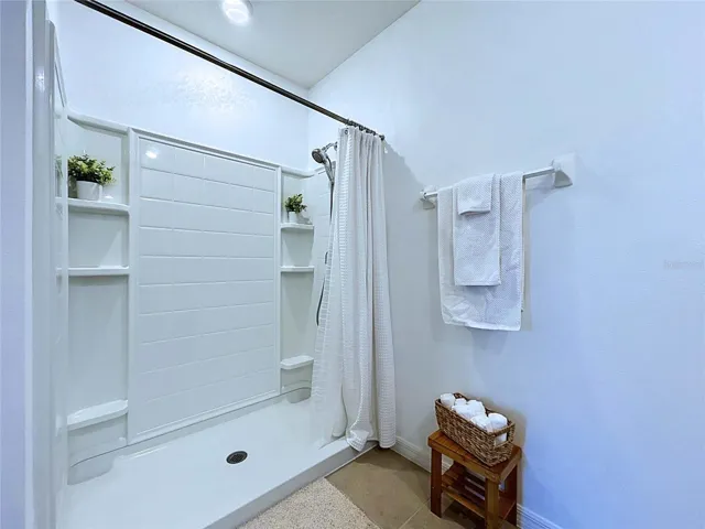 En Suite Bath