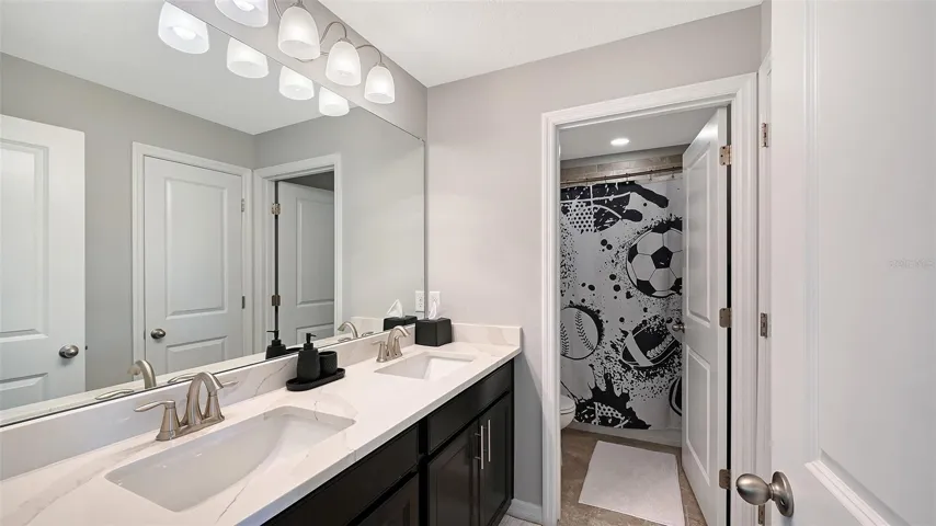 Full bathroom upstairs