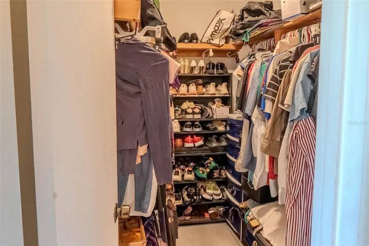 Walk in Closet