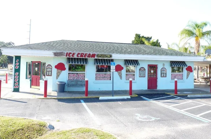 Hudson Beach Ice Cream Parlor