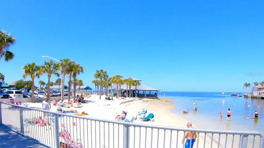 Hudson Beach