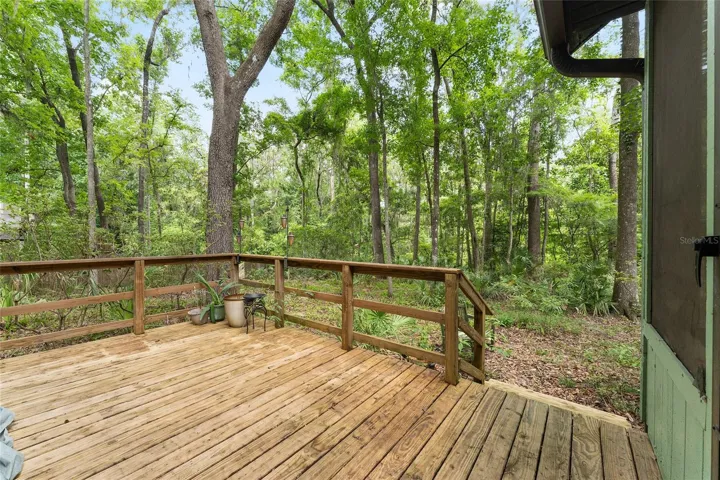 Deck off the screened porch
