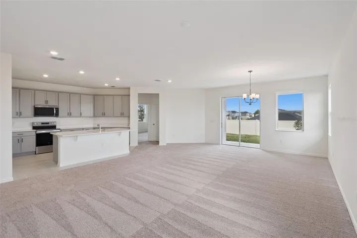 Nice open floor plan!