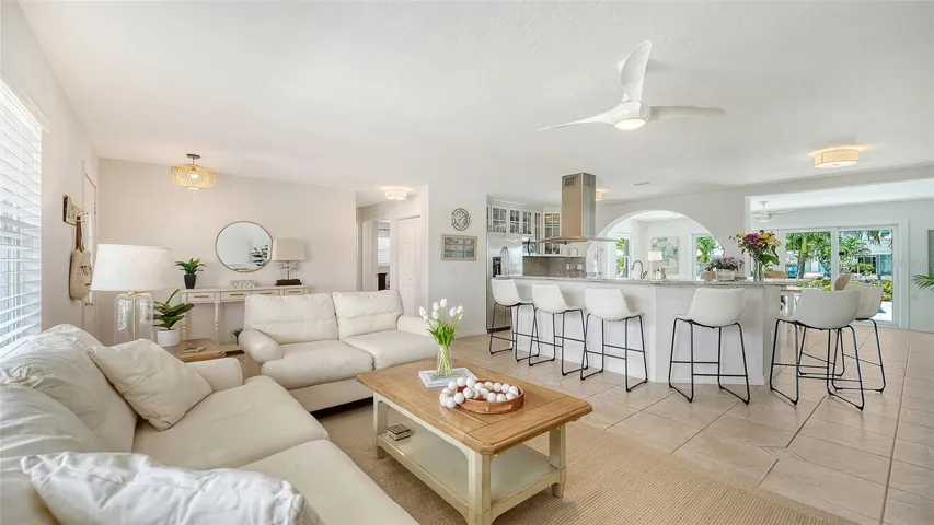 Kitchen/living room combo.