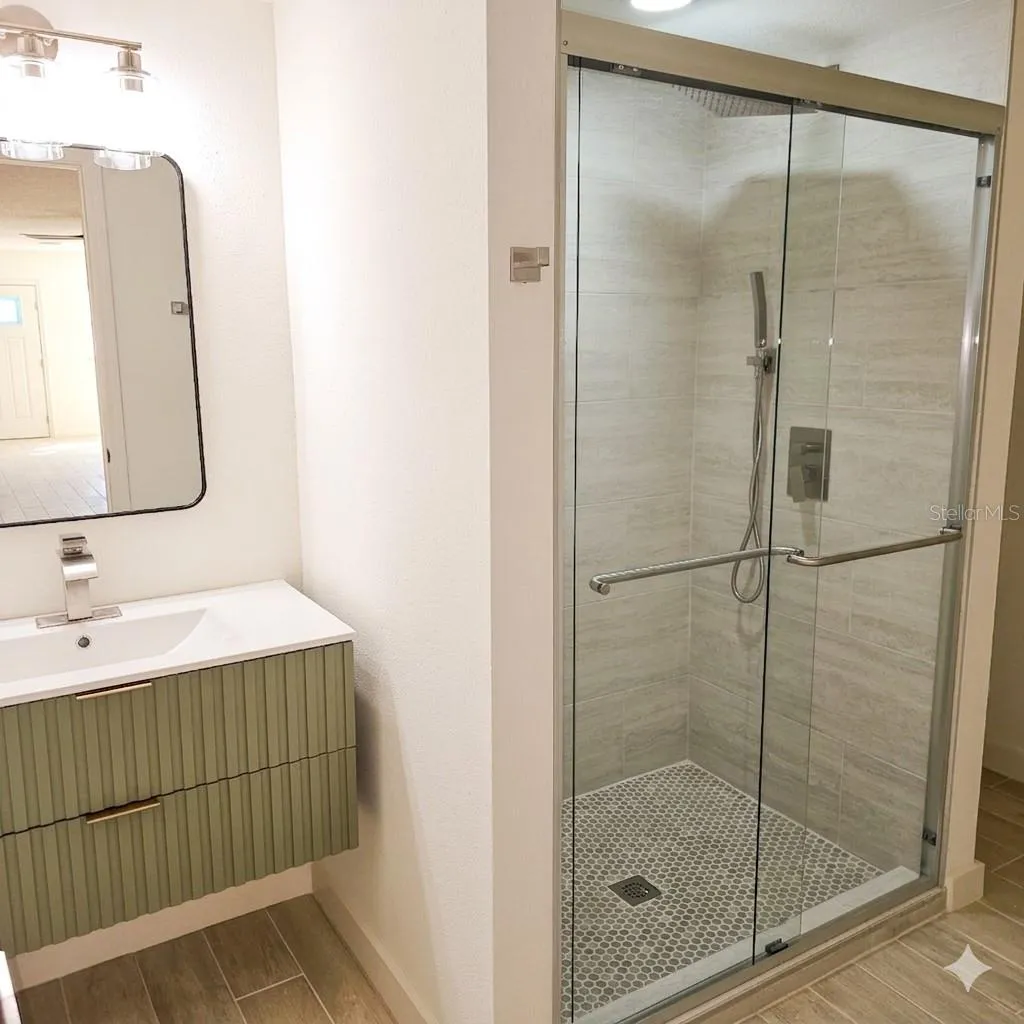 1st Floor In-Law Suite Full Bathroom