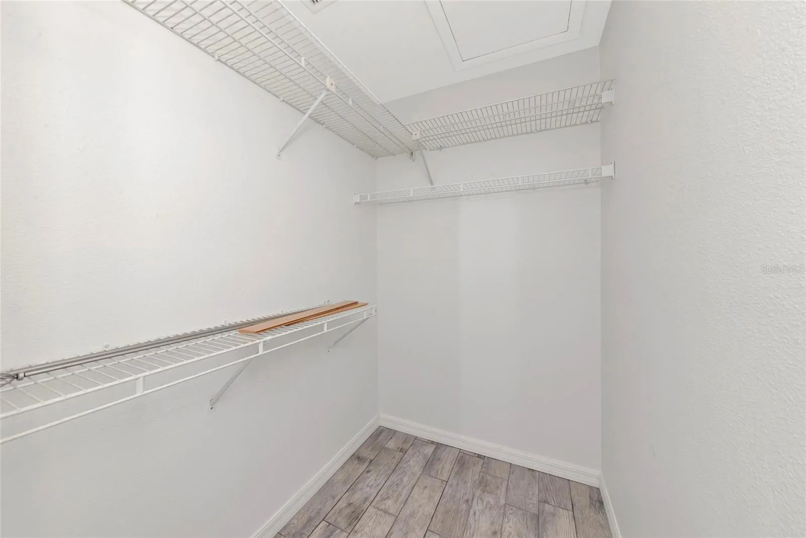 Primary Walkin Closet