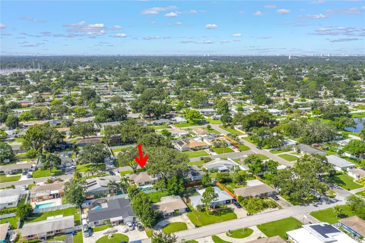 Central location to I-275, Downtown