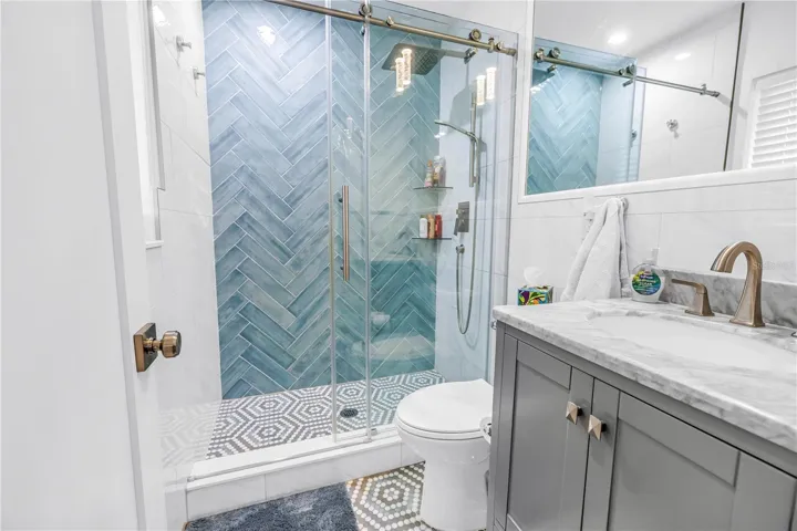 En-Suite Bath with Spa-Like feeling