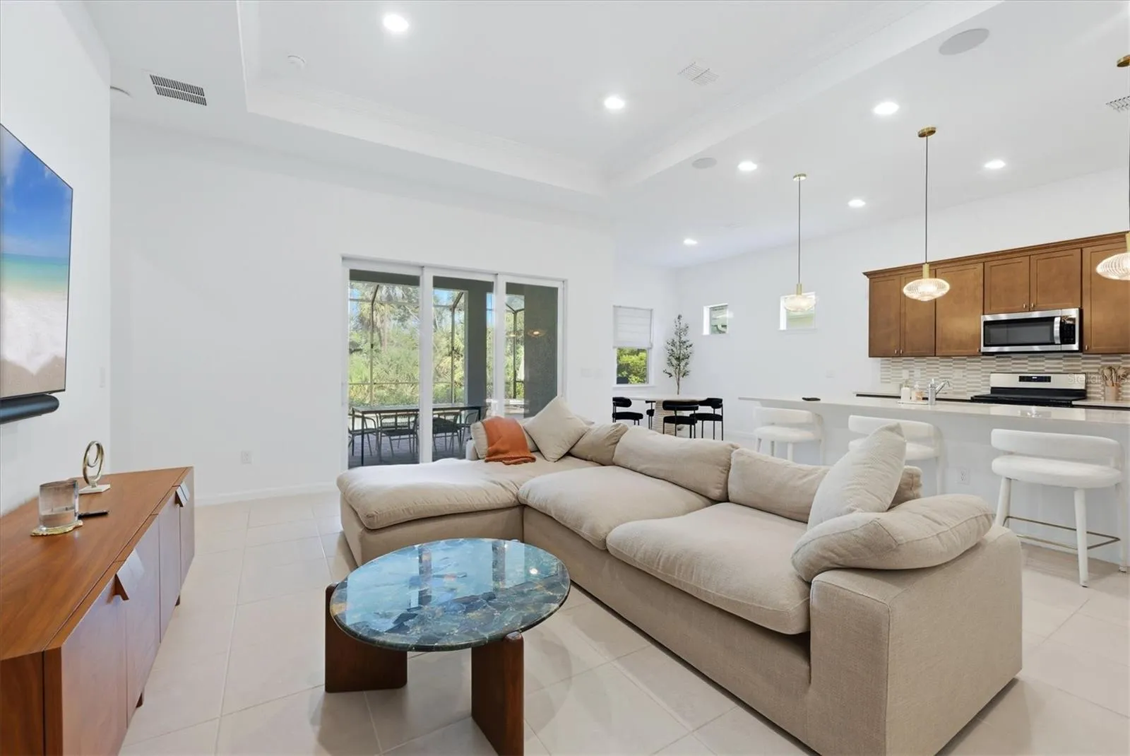 Living area, furniture included