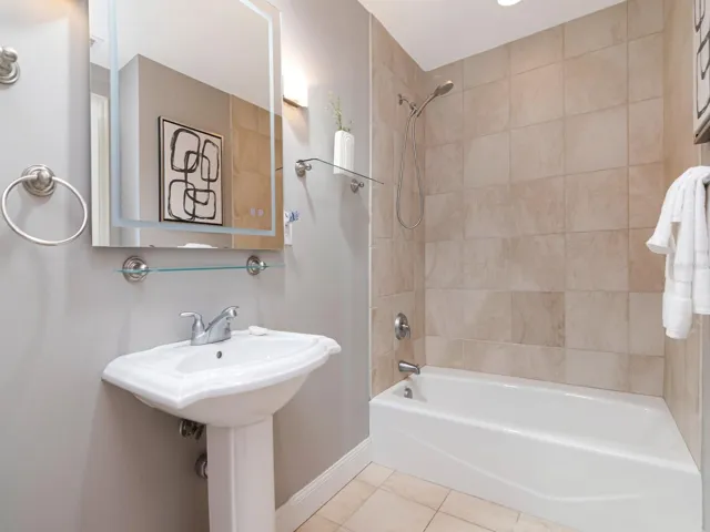 Bathroom #2