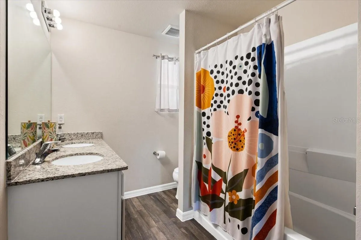 Primary En Suite