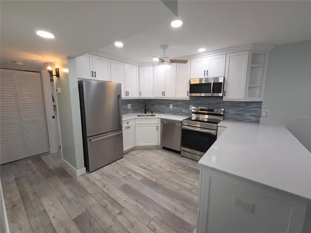 Roomy kitchen