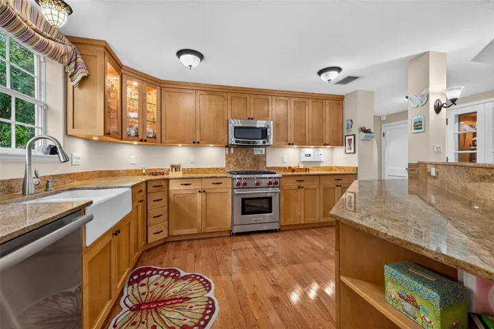 Spacious Kitchen