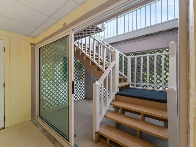 Entry stairs