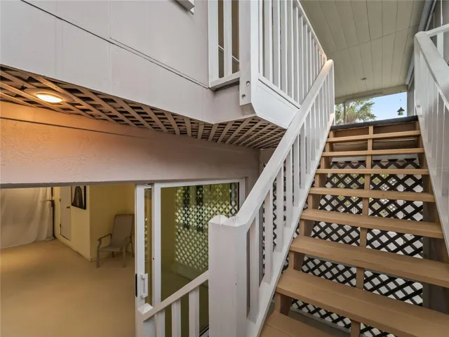 Entry stairs