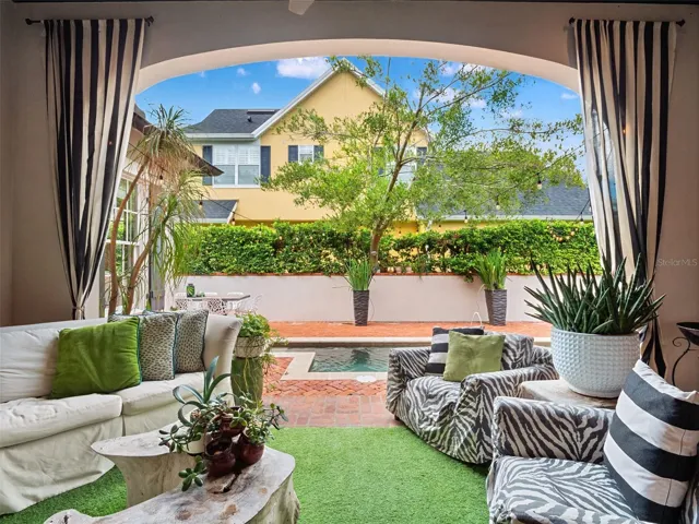 Covered Entertaining Lanai