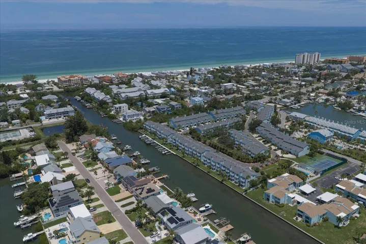 Wonderful waterfront location- easy walk to the beach!