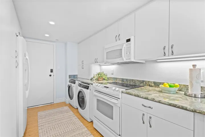 Back Door Entry to Kitchen