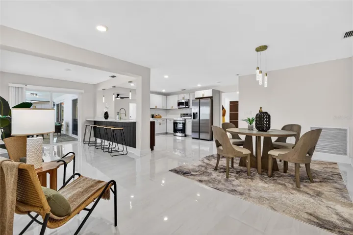 Breakfast Area and Kitchen