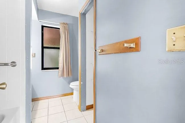 2nd bathroom