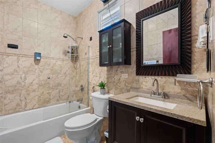 Primay Insuite bathroom